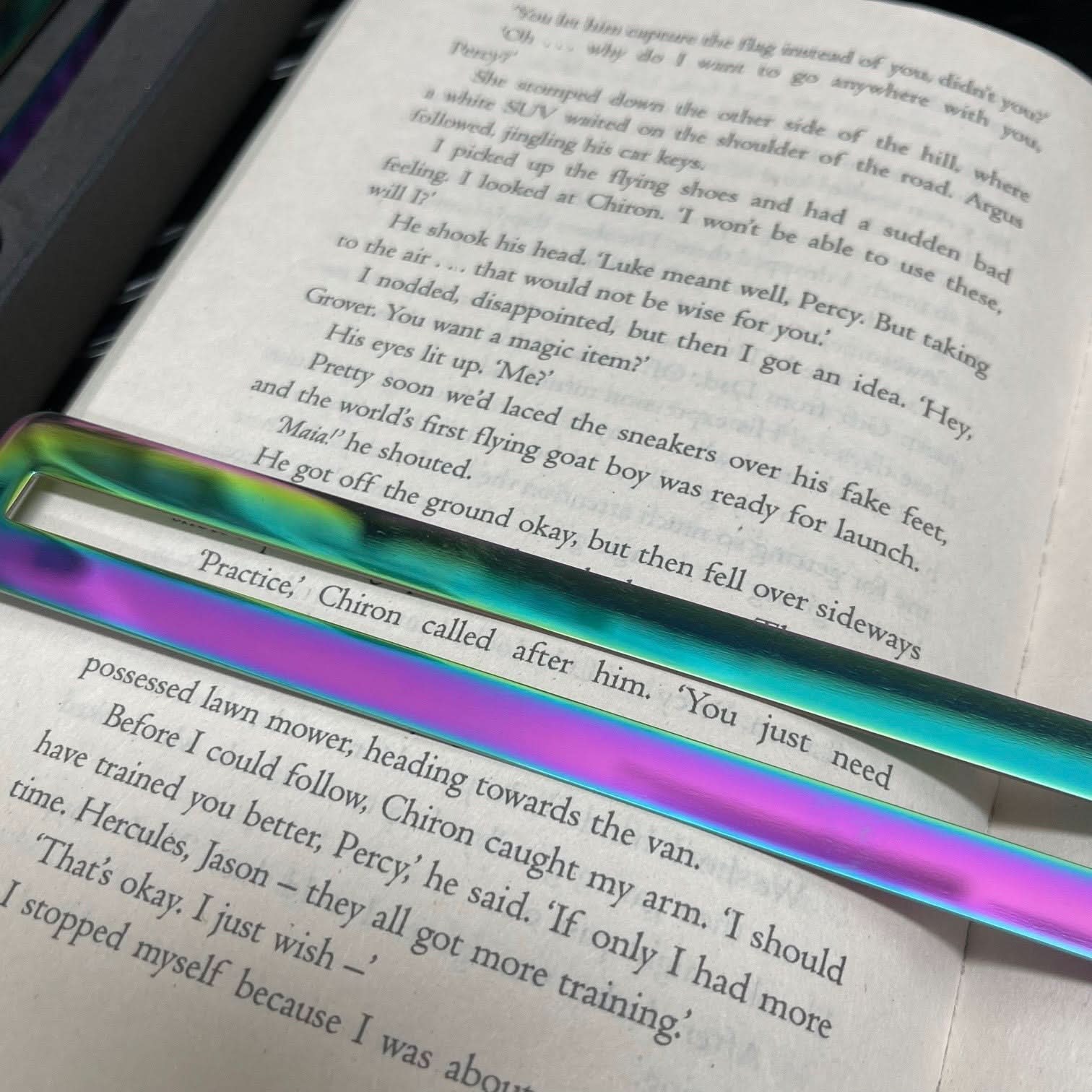 Metal Bookmark with Fidget Hook & Reading Guide   - Fidgets not included - Image 2