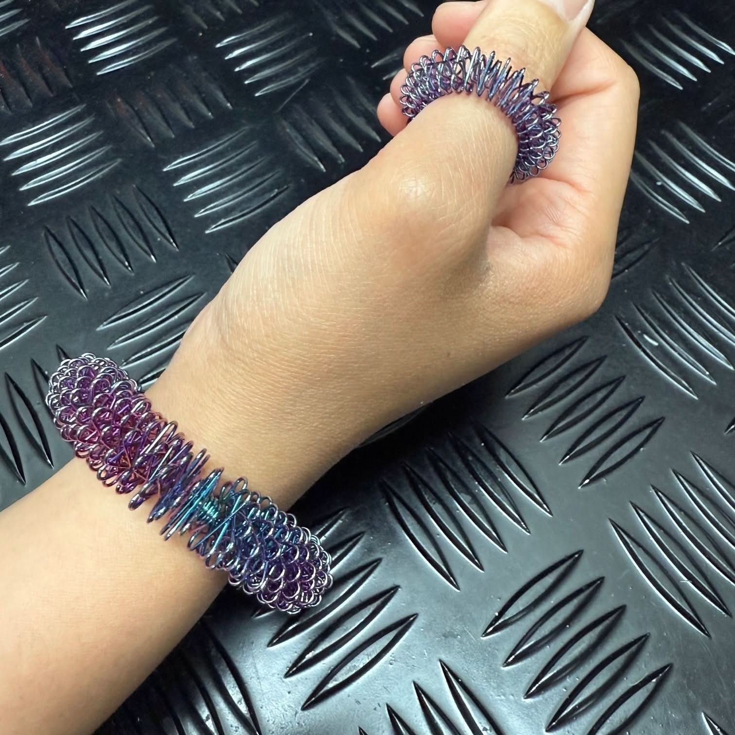 Wrist Spikey - OIL SLICK - Image 4