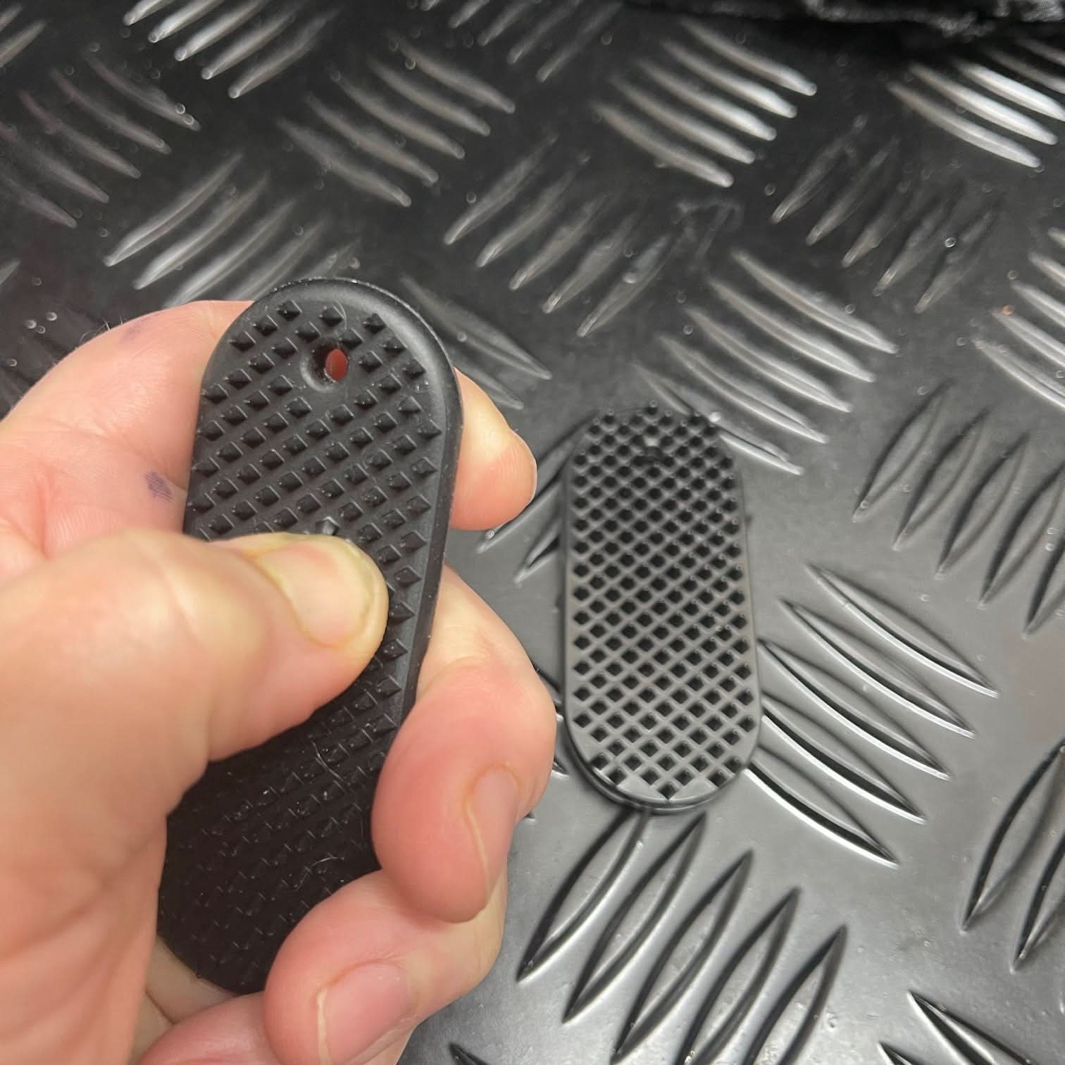 Spikeyring with Dual Pads - Image 13